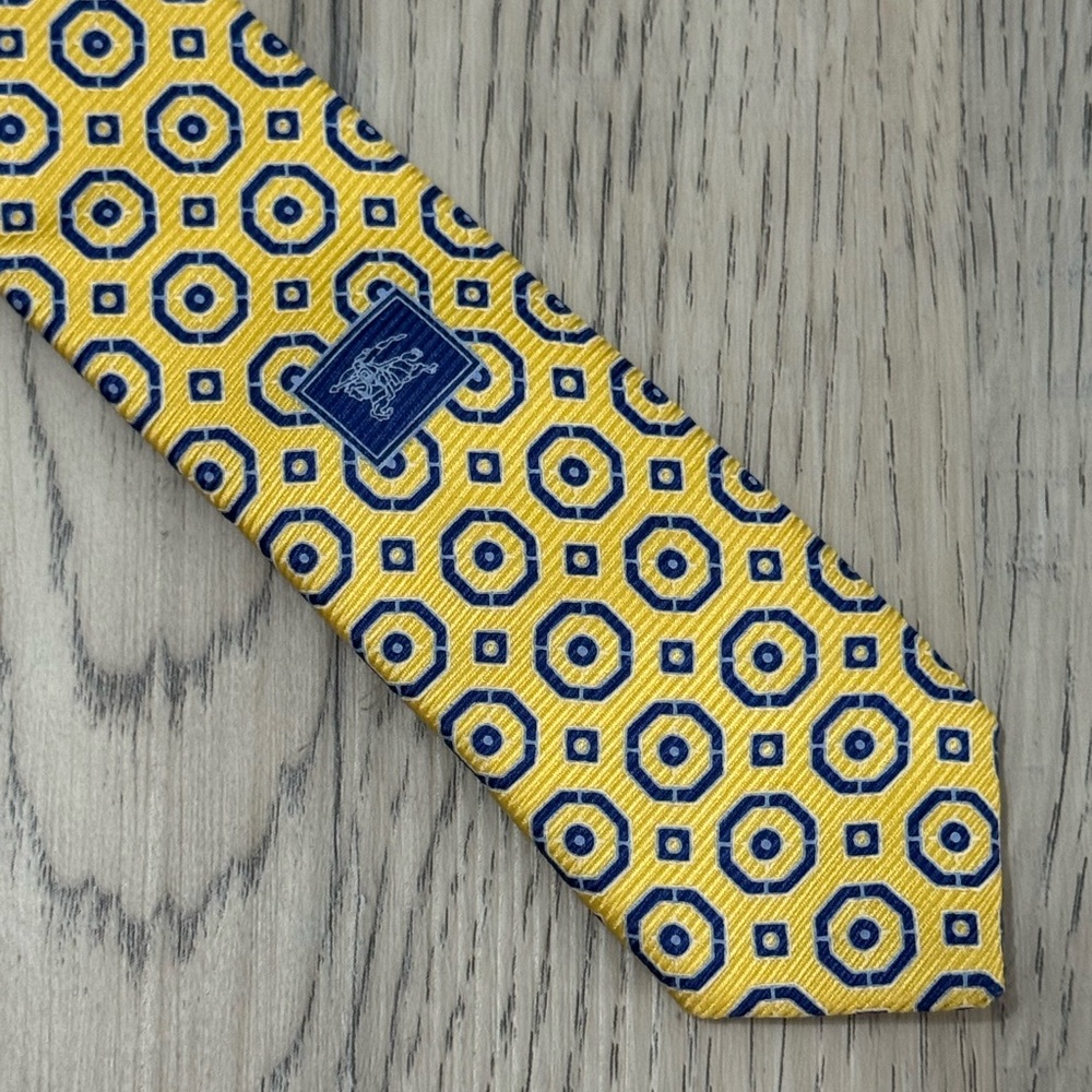 NEW BURBERRY LONDON 100% SILK Yellow Geometric Print Tie - Made In Italy $245 - Picture 4 of 10